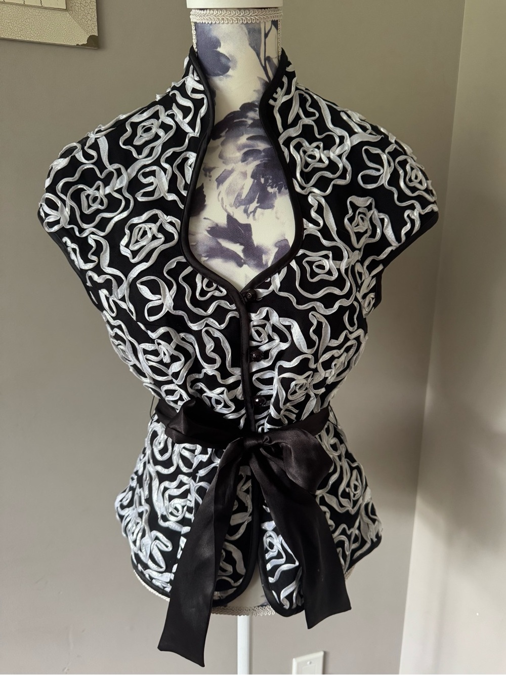 Cartise Black Top with White Floral Appliqué